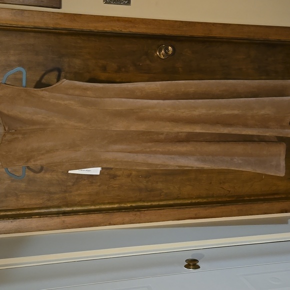 Elegant Tan Faux Suede Sleeveless Dress By Calvin Klien, Size 6, NWT - Picture 6 of 9